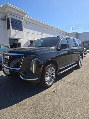 2025 Cadillac Escalade ESV Premium Luxury