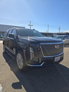 2025 Cadillac Escalade ESV Premium Luxury