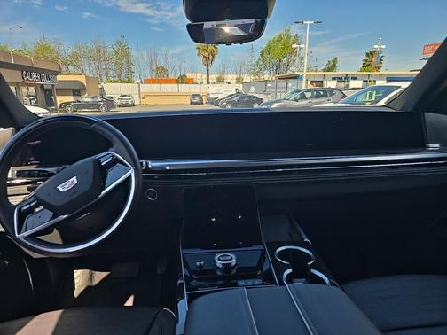 2025 Cadillac Escalade ESV Premium Luxury