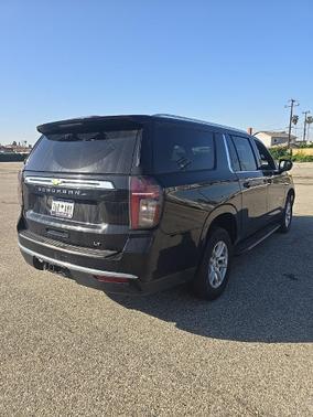 2024 Chevrolet Suburban LT