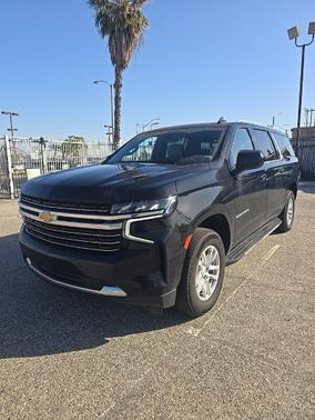 2024 Chevrolet Suburban LT