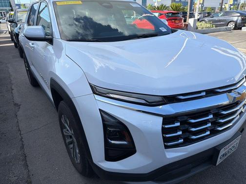 Summit White 2025 Chevrolet Equinox 1LT