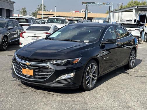 Mosaic Black Metallic 2023 Chevrolet Malibu FWD 1LT
