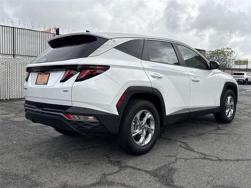 2024 Hyundai TUCSON SE