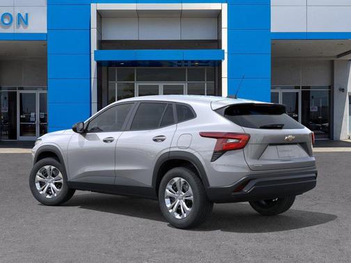 Sterling Gray Metallic 2026 Chevrolet Trax LS