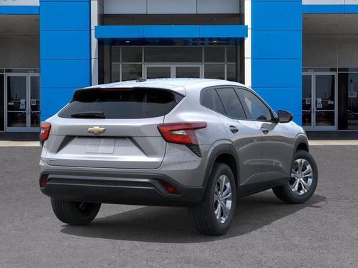 Sterling Gray Metallic 2026 Chevrolet Trax LS