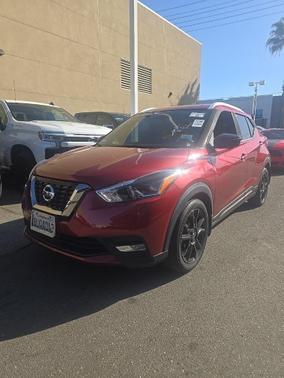 2020 Nissan Kicks SR