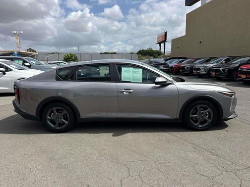 Steel Gray 2025 Kia K4 LXS