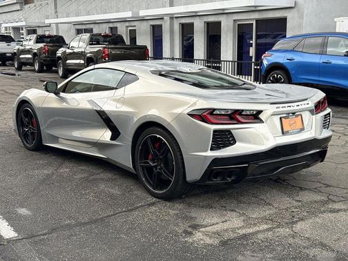 2024 Chevrolet Corvette Stingray w/2LT