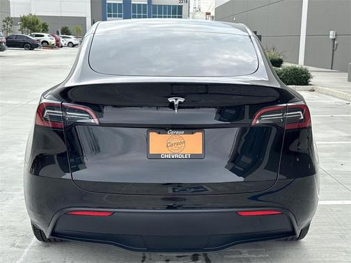 2025 Tesla Model Y Long Range Dual Motor Rear-Wheel Drive