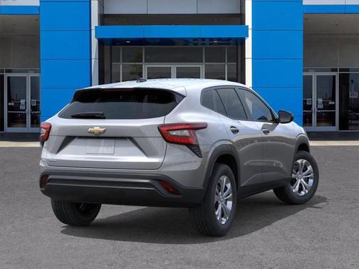 2025 Chevrolet Trax LS