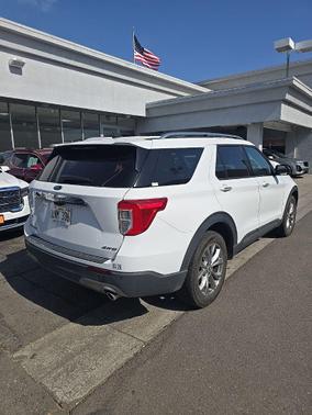 OXFORD WHITE 2023 Ford Explorer Limited