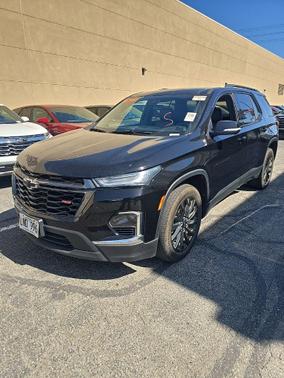 Mosaic Black Metallic 2023 Chevrolet Traverse RS