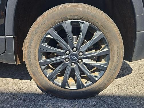 Mosaic Black Metallic 2023 Chevrolet Traverse RS