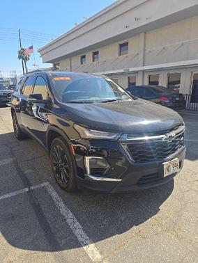 Mosaic Black Metallic 2023 Chevrolet Traverse RS