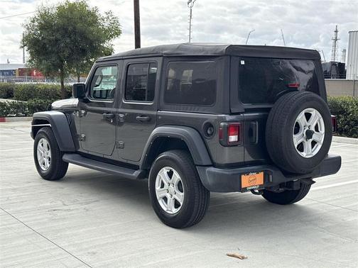 2022 Jeep Wrangler Unlimited Sport