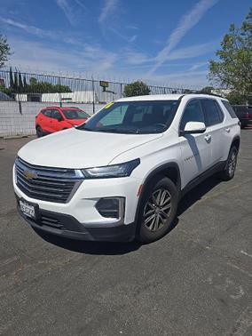 Summit White 2023 Chevrolet Traverse LT Cloth