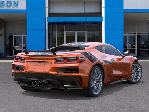 Sebring Orange Tintcoat 2026 Chevrolet Corvette Z06