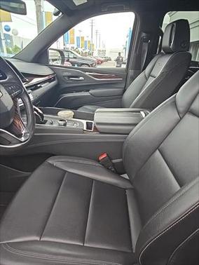 2023 Cadillac Escalade ESV Luxury
