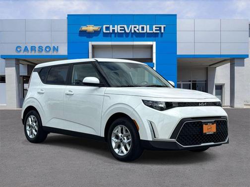 Snow White Pearl 2025 Kia Soul LX