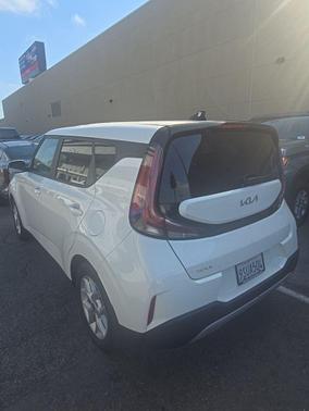 Snow White Pearl 2025 Kia Soul LX