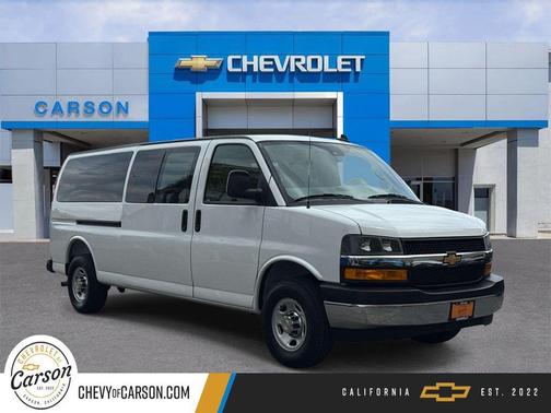 Summit White 2025 Chevrolet Express 3500 RWD 3500 Extended Wheelbase LT