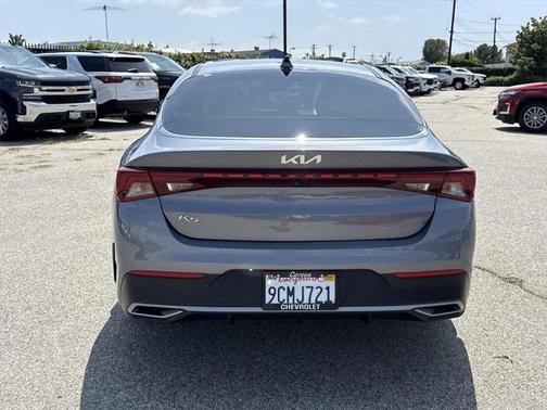 2022 Kia K5 LX