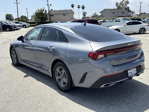 2022 Kia K5 LX