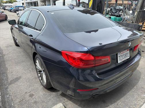 Imperial Blue Metallic 2017 BMW 530 530i