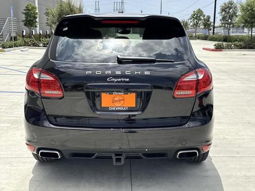 2014 Porsche Cayenne Platinum Edition