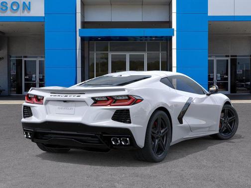 Arctic White 2026 Chevrolet Corvette Stingray w/1LT
