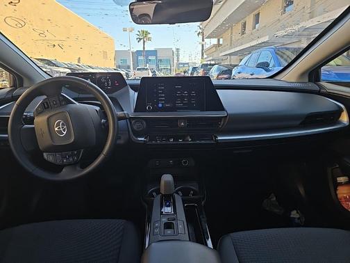 2025 Toyota Prius LE