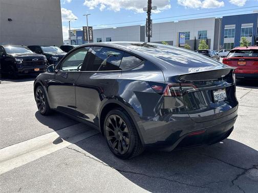 2024 Tesla Model Y Long Range Single Motor Rear-Wheel Drive