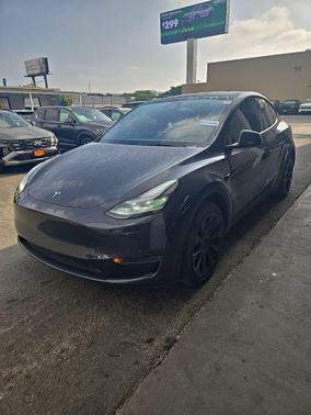 2024 Tesla Model Y Long Range Single Motor Rear-Wheel Drive