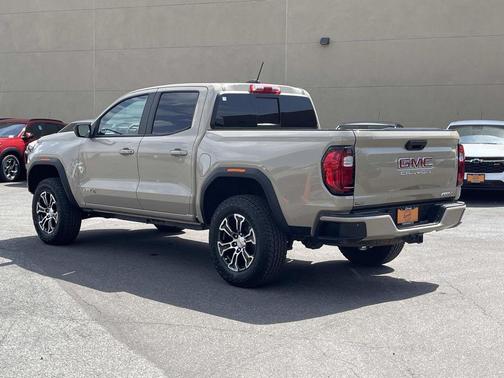 Desert Sand Metallic 2024 GMC Canyon AT4