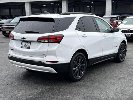 2022 Chevrolet Equinox FWD RS