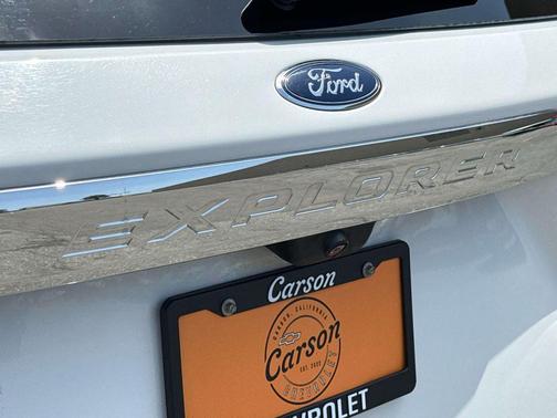 OXFORD WHITE 2023 Ford Explorer Limited