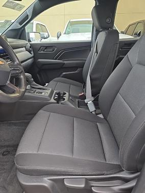 2024 Chevrolet Colorado WT