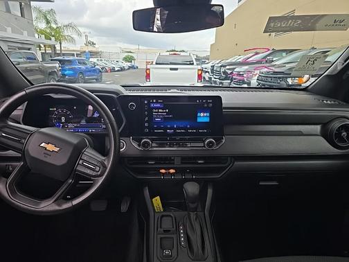 2024 Chevrolet Colorado WT