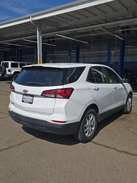 2022 Chevrolet Equinox LS