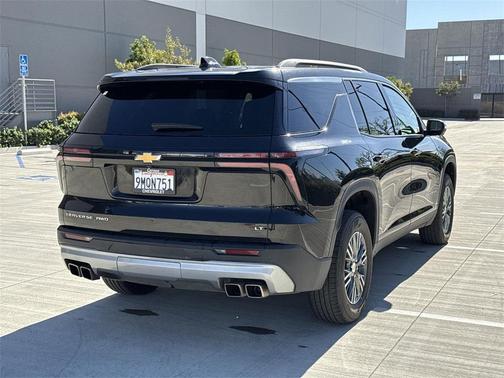 2024 Chevrolet Traverse LT