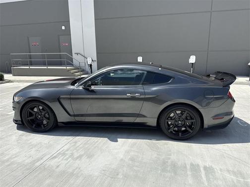 2019 Ford Shelby GT350 Base