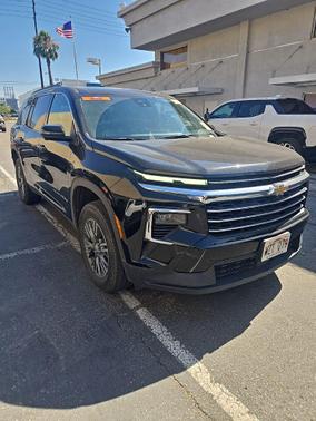 Mosaic Black Metallic 2024 Chevrolet Traverse LT