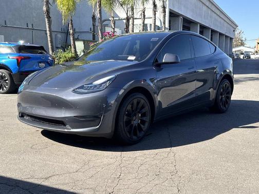 2023 Tesla Model Y Long Range Dual Motor All-Wheel Drive