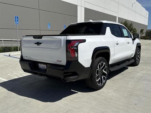 2024 Chevrolet Silverado EV First-Edition RST 4WD
