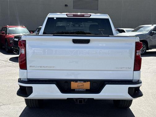 Summit White 2025 Chevrolet Silverado 1500 Custom