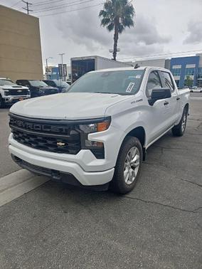 Summit White 2025 Chevrolet Silverado 1500 Custom