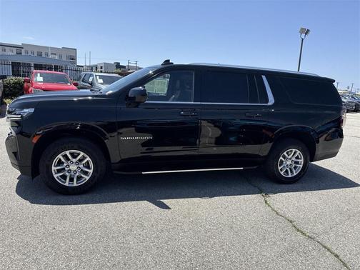 2021 Chevrolet Suburban LT
