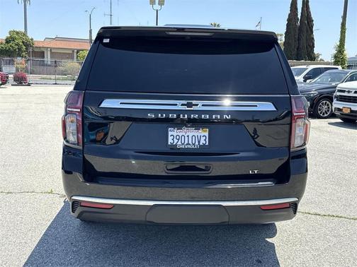 2021 Chevrolet Suburban LT