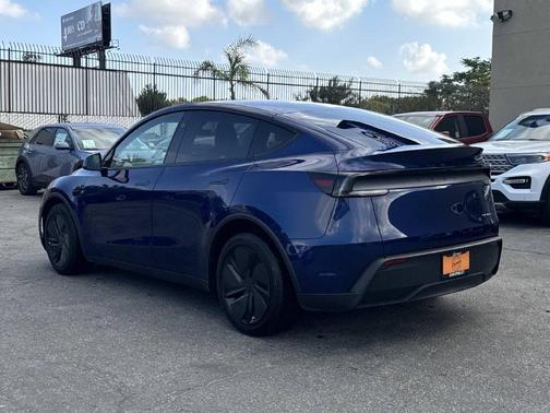 Deep Blue Metallic 2026 Tesla Model Y All-Wheel Drive